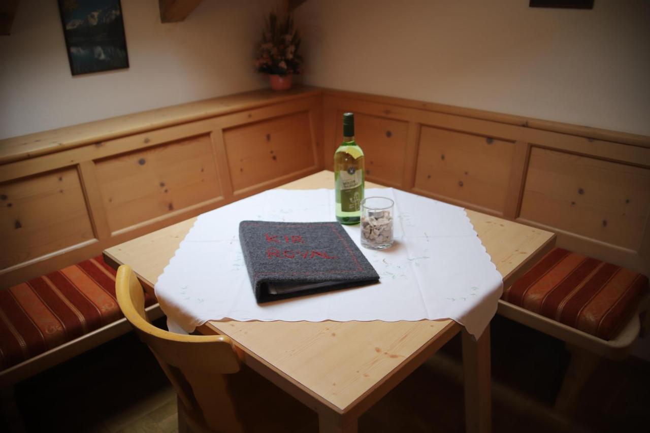 Ferienwohnungen Kir Royal Krün Esterno foto